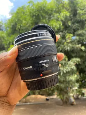 Canon Ef Lens 85mm 1.8