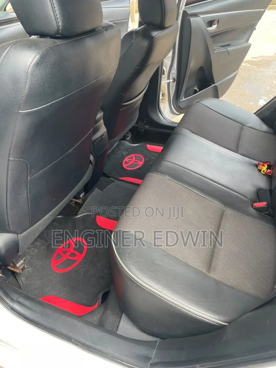 Toyota Corolla S 4dr Sedan (1.8L 4cyl CVT) 2015 White