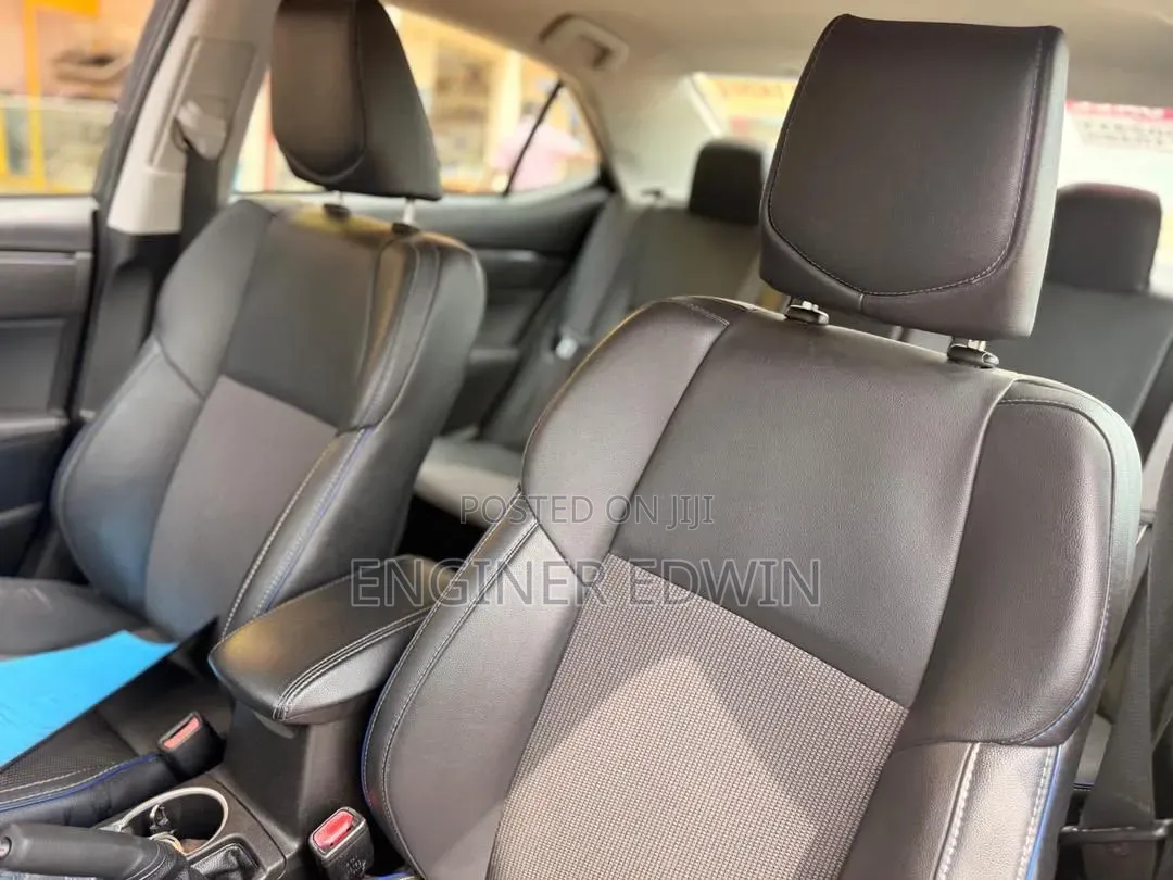 Toyota Corolla S 4dr Sedan (1.8L 4cyl CVT) 2015 White