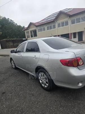 Toyota Corolla 2010 Silver