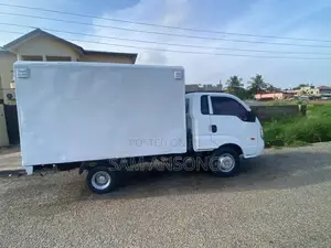 Kia Bongo 2013 White