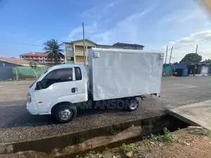 Kia Bongo 2013 White
