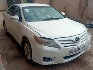 Toyota Camry LE 4dr Sedan (2.5L 4cyl 6A) 2011 White