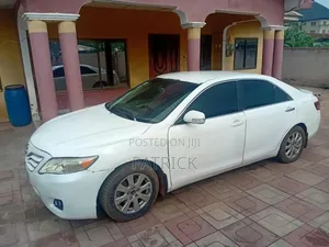 Toyota Camry LE 4dr Sedan (2.5L 4cyl 6A) 2011 White