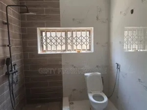 4bdrm House in Daban Hilltop, Kumasi Metropolitan for rent