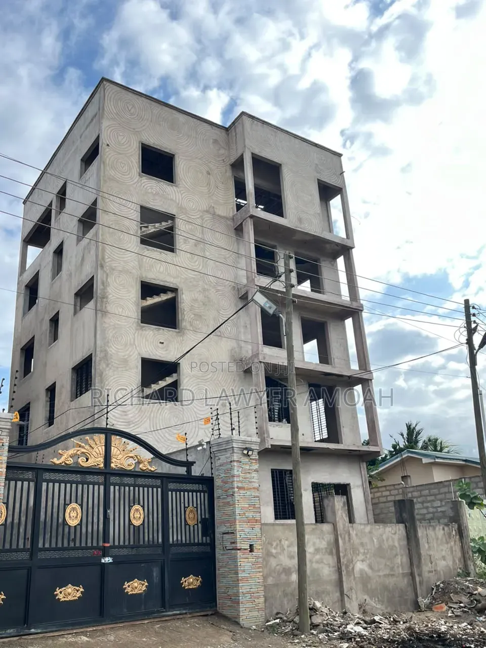 10bdrm House in Twelve Stones Realty, West Hills Mall Area for sale