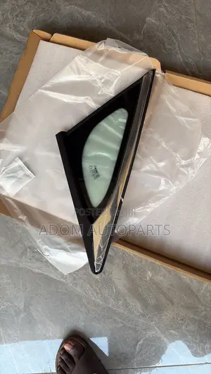Honda Civic Quarter Window Glass 2016 2017 2018 2019 2020 2021