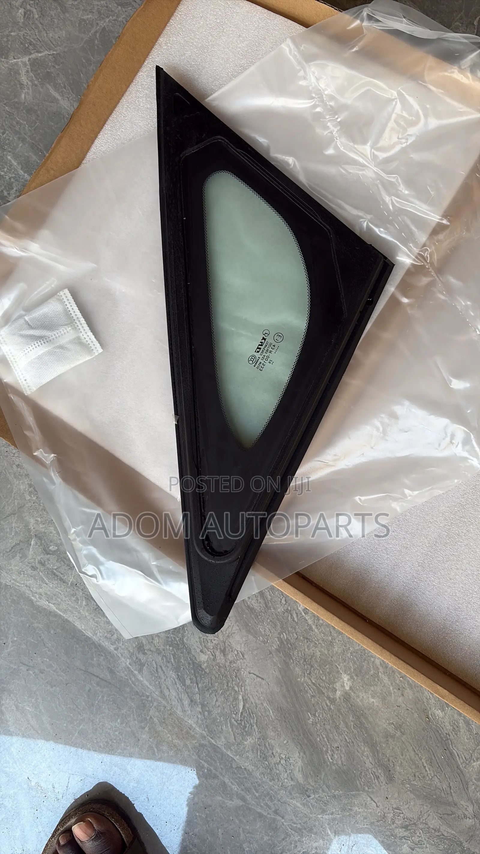 Honda Civic Quarter Window Glass 2016 2017 2018 2019 2020 2021