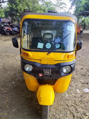 Bajaj Avenger 200 2020 Yellow