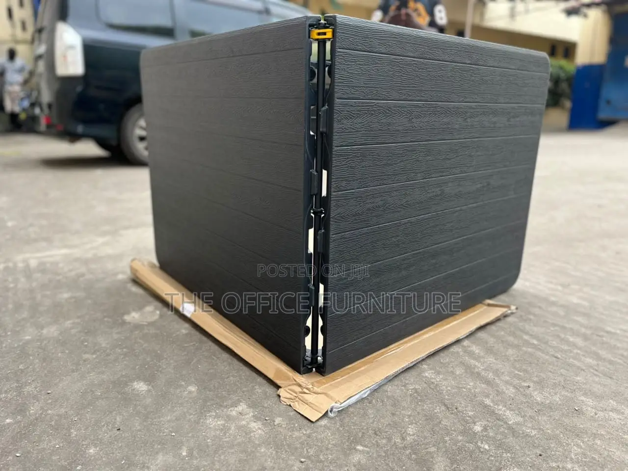 8-Seater Folding Table