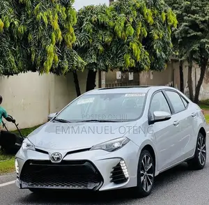 Toyota Corolla SE Special Edition 4dr Sedan (1.8L 4cyl CVT) 2017 Silver