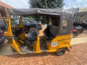 TVS King Deluxe Plus iTouch Start 2024 Yellow