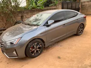 Hyundai Elantra SE 2019 Gray