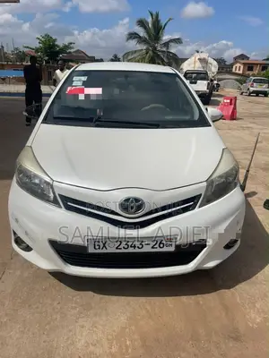 Toyota Vitz 2013 White