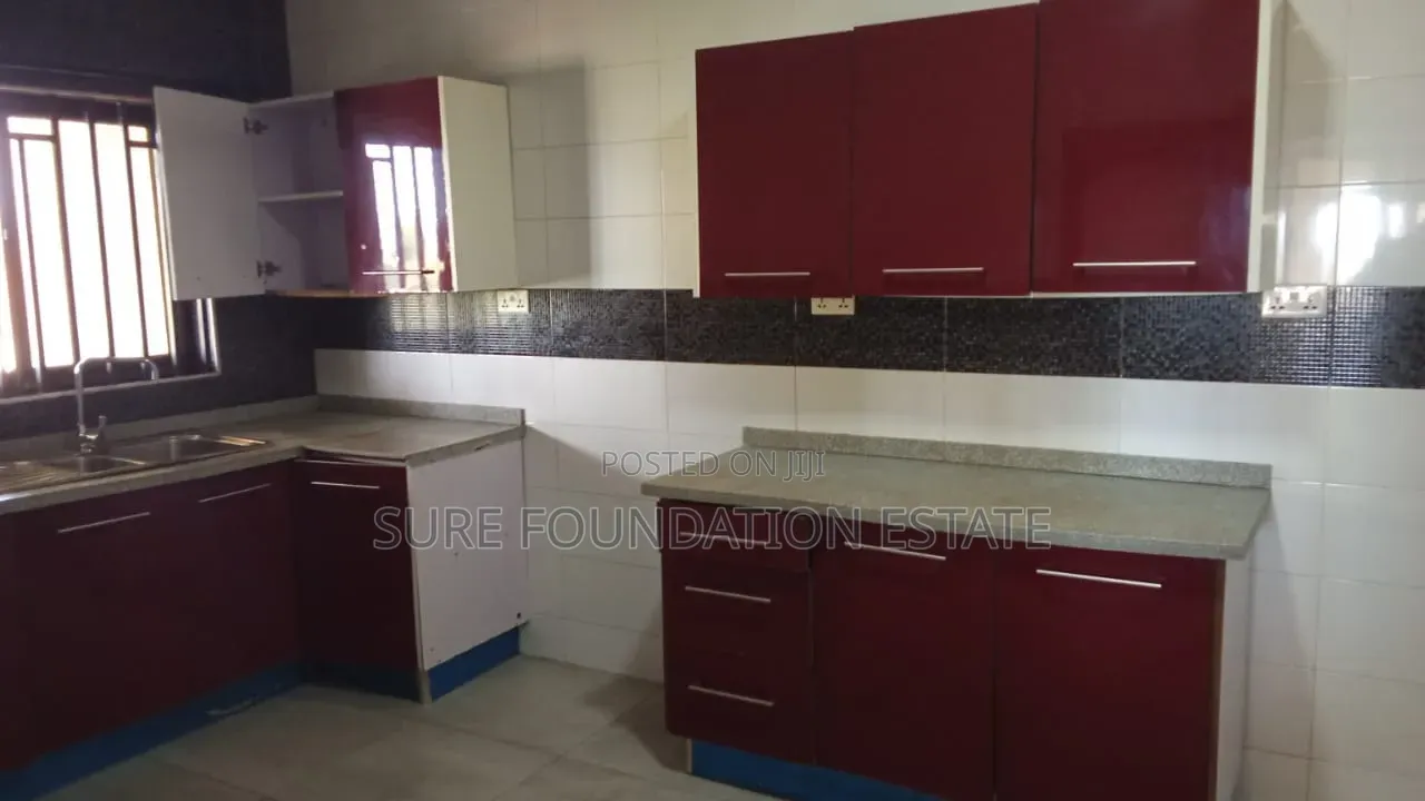 3bdrm Apartment in Dansoman for rent