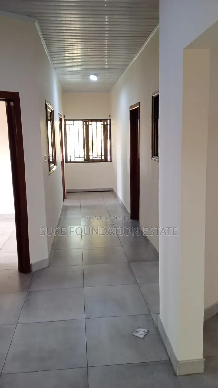 3bdrm Apartment in Dansoman for rent