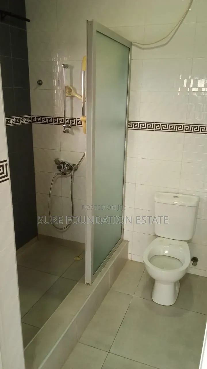 3bdrm Apartment in Dansoman for rent