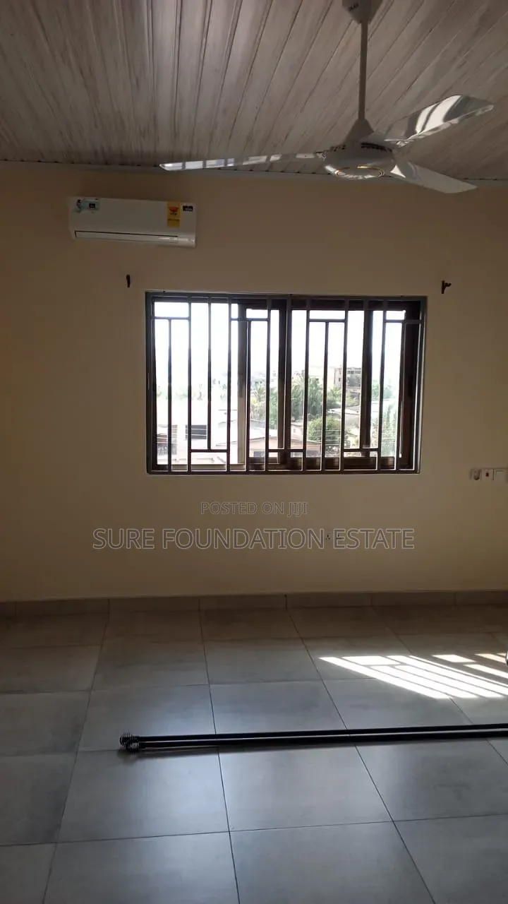 3bdrm Apartment in Dansoman for rent