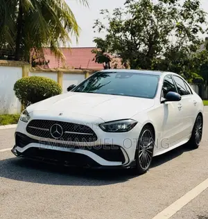 Mercedes-Benz C300 2023 Off white