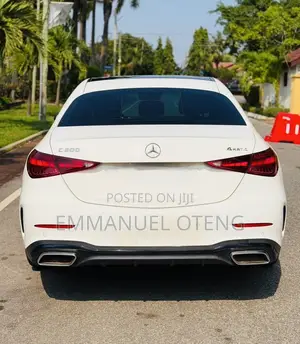 Mercedes-Benz C300 2023 Off white