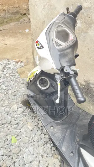 Yamaha Majesty 2021 Silver