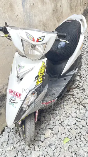 Yamaha Majesty 2021 Silver