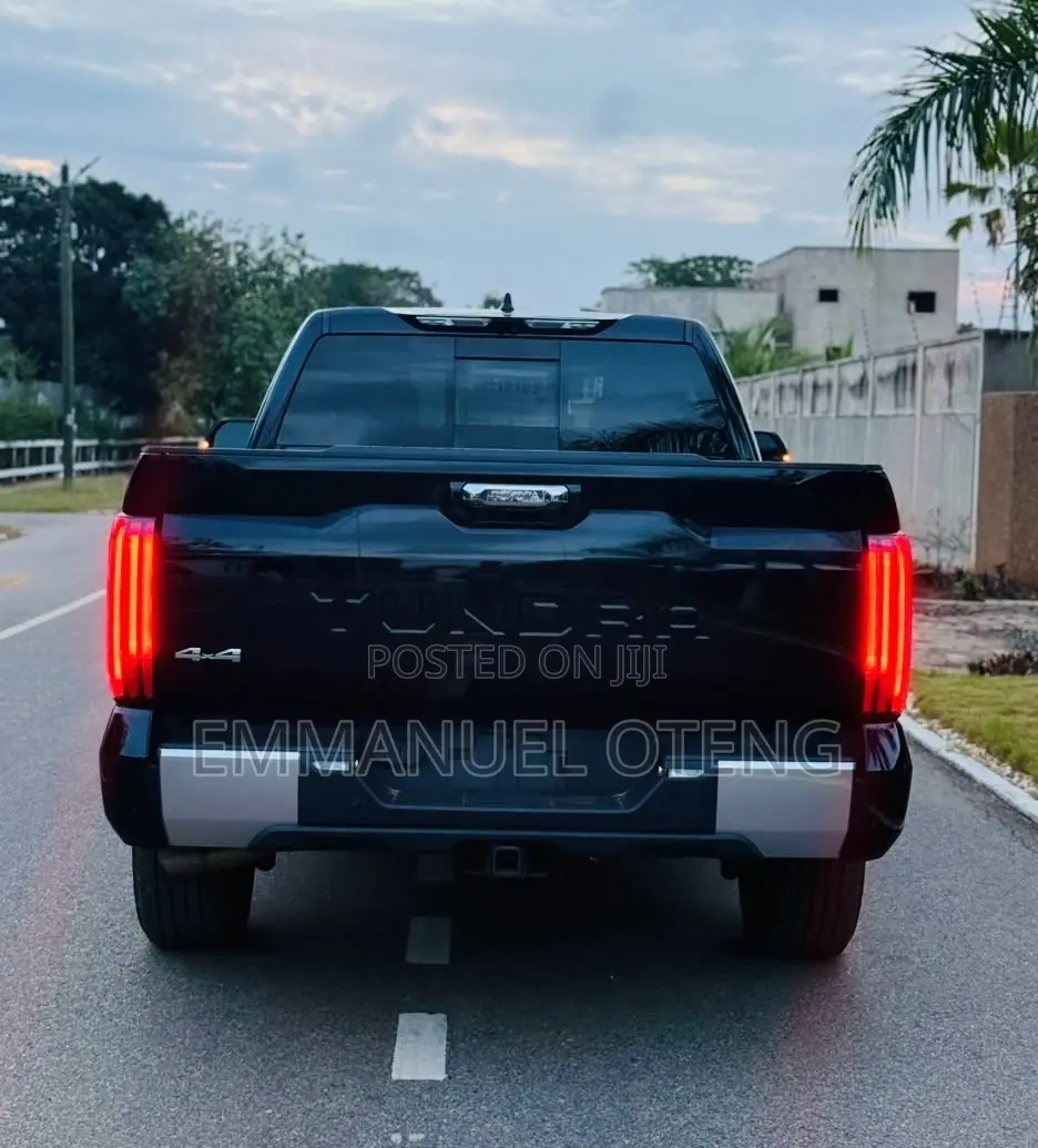 Toyota Tundra Limited 2022 Black