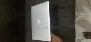 Laptop Apple MacBook Pro 2017 8GB Intel Core i5 SSD 128GB