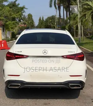 Mercedes-Benz C300 2023 White