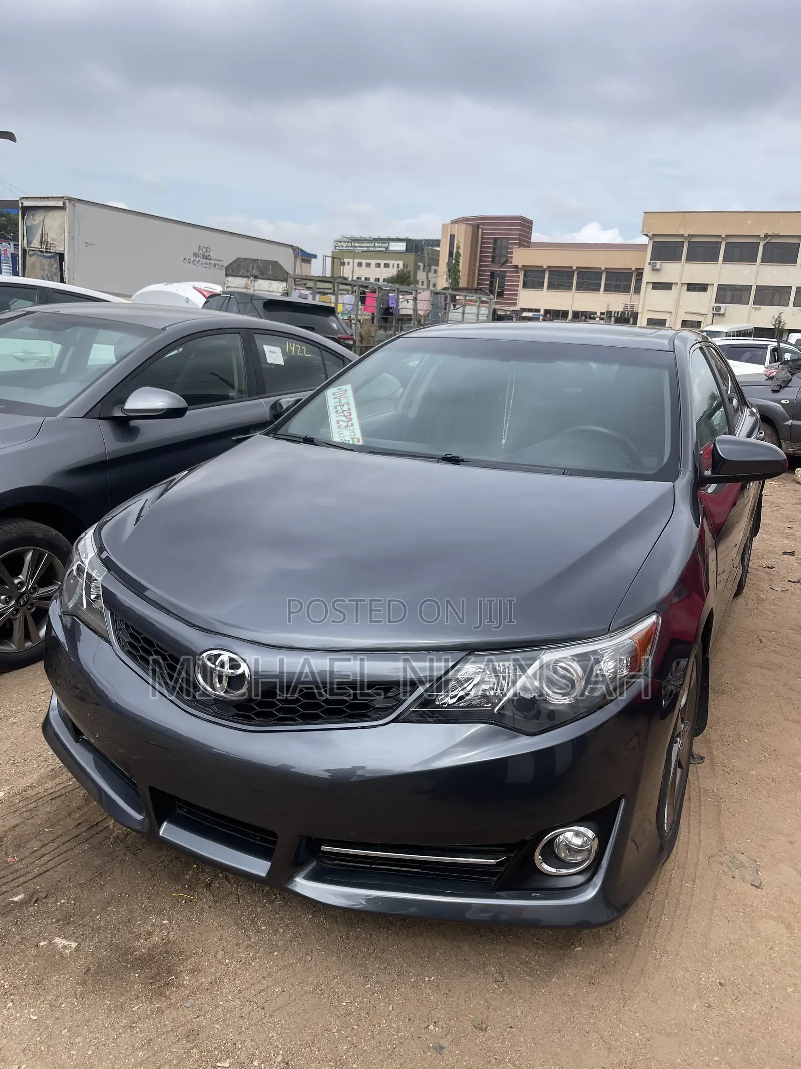 Toyota Camry SE 4dr Sedan (2.5L 4cyl 6A) 2014 Gray