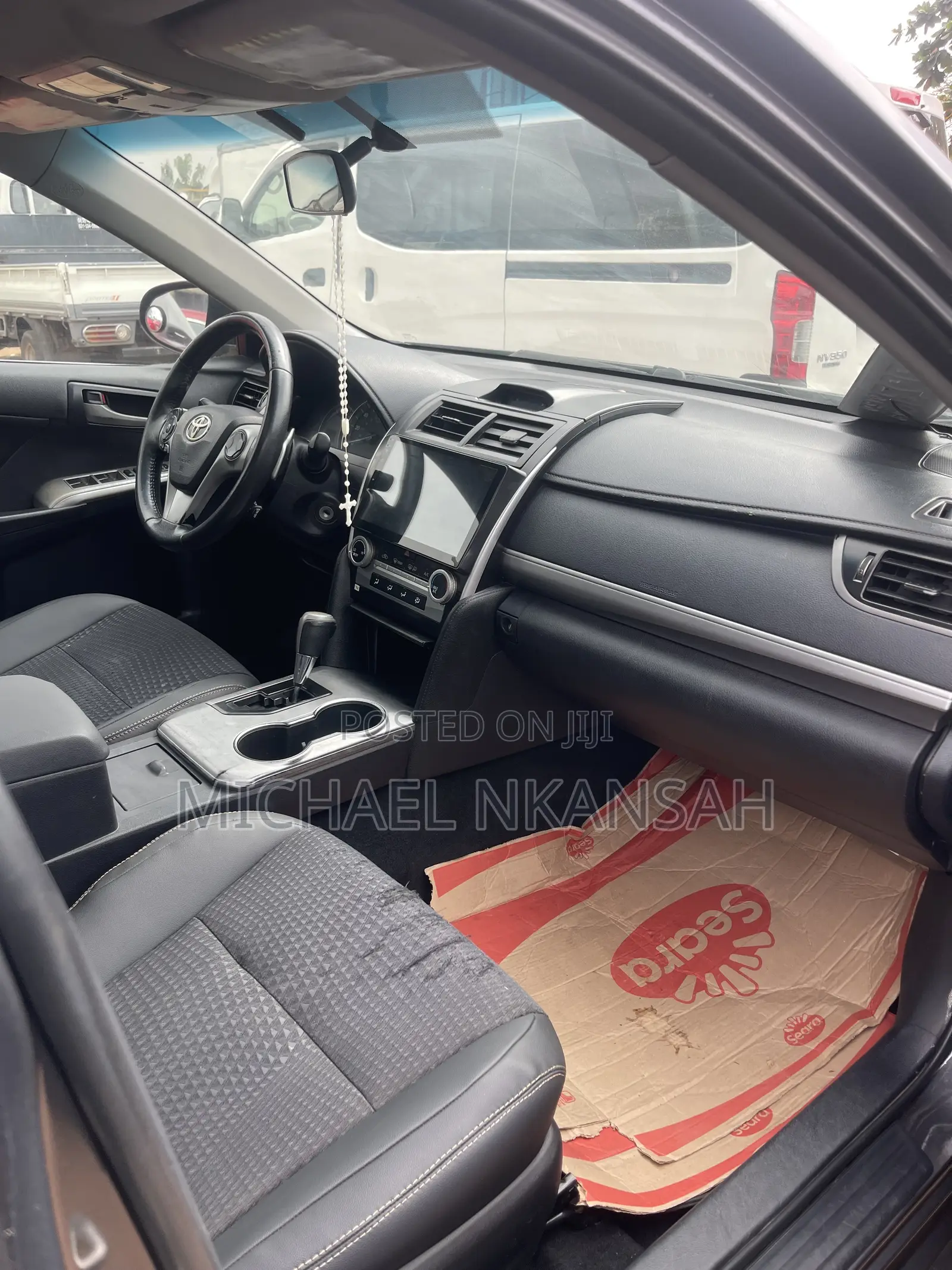 Toyota Camry SE 4dr Sedan (2.5L 4cyl 6A) 2014 Gray