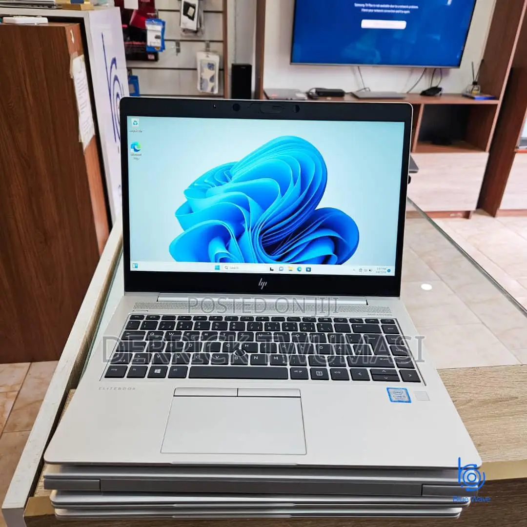 Laptop HP EliteBook 830 G8 8GB Intel Core i5 SSD 256GB