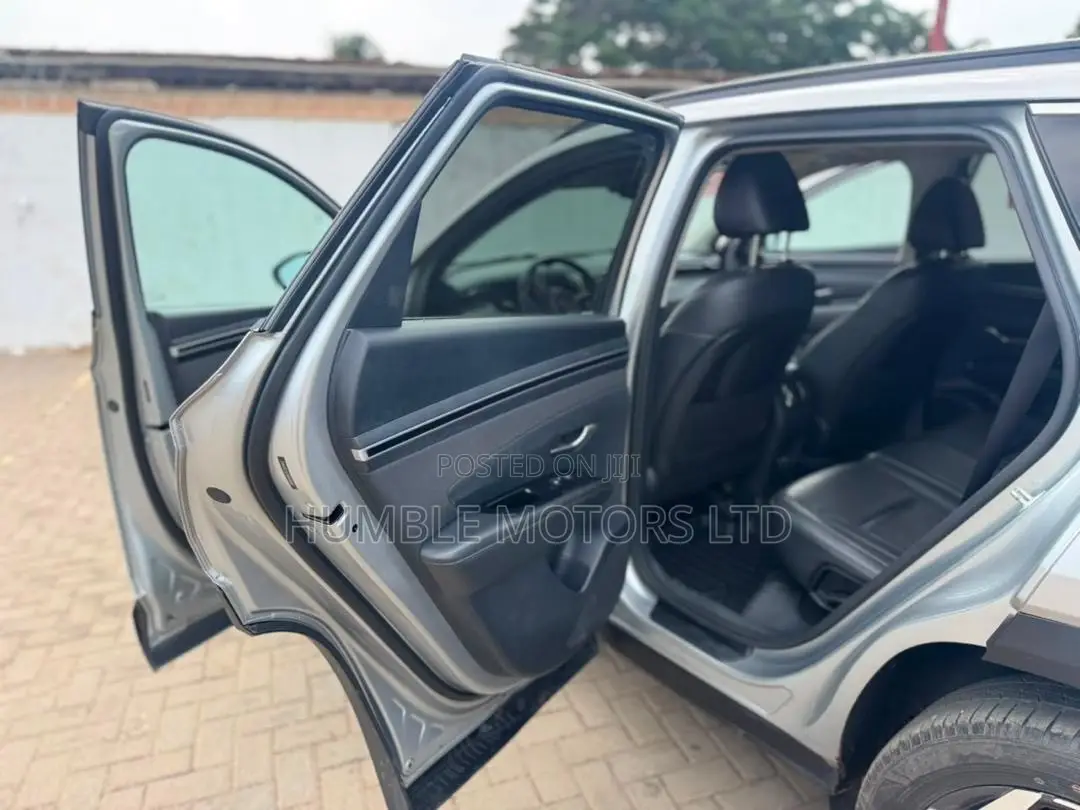 Nissan Pathfinder 2020 Silver