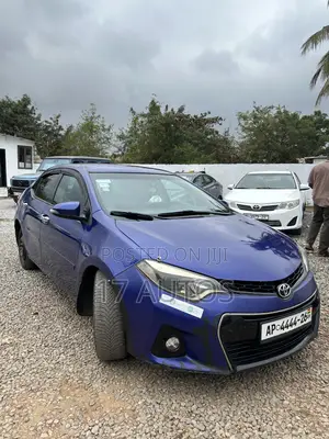 Toyota Corolla LE 4dr Sedan (1.8L 4cyl CVT) 2016 Blue