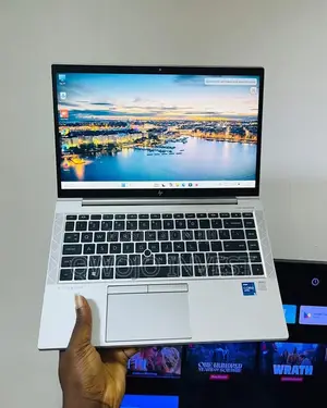 Laptop HP EliteBook 840 G8 32GB Intel Core i7 SSD 512GB