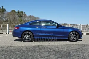 Mercedes-Benz C300 2017 Blue