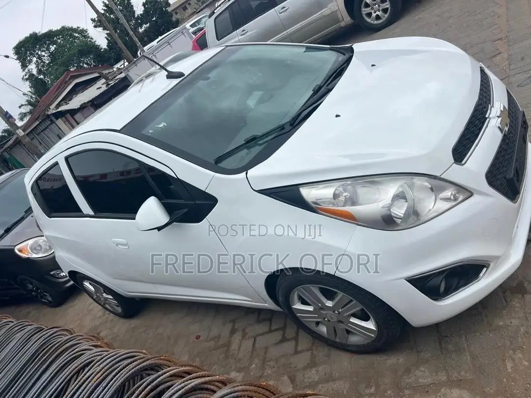 Chevrolet Spark 1LT 4dr Hatchback (1.2L 4cyl CVT) 2015 White