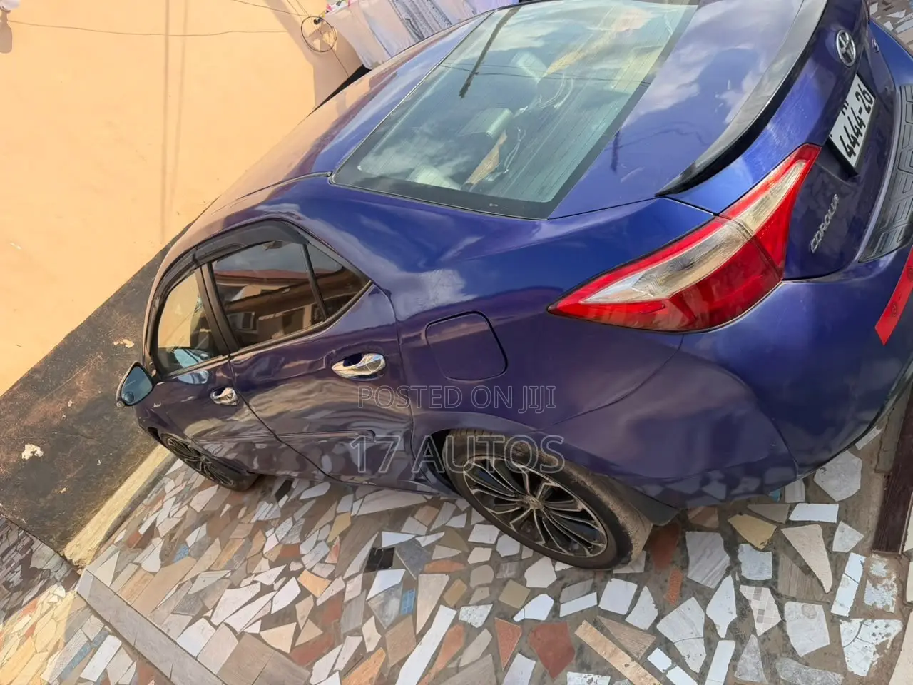 Toyota Corolla LE 4dr Sedan (1.8L 4cyl CVT) 2016 Blue