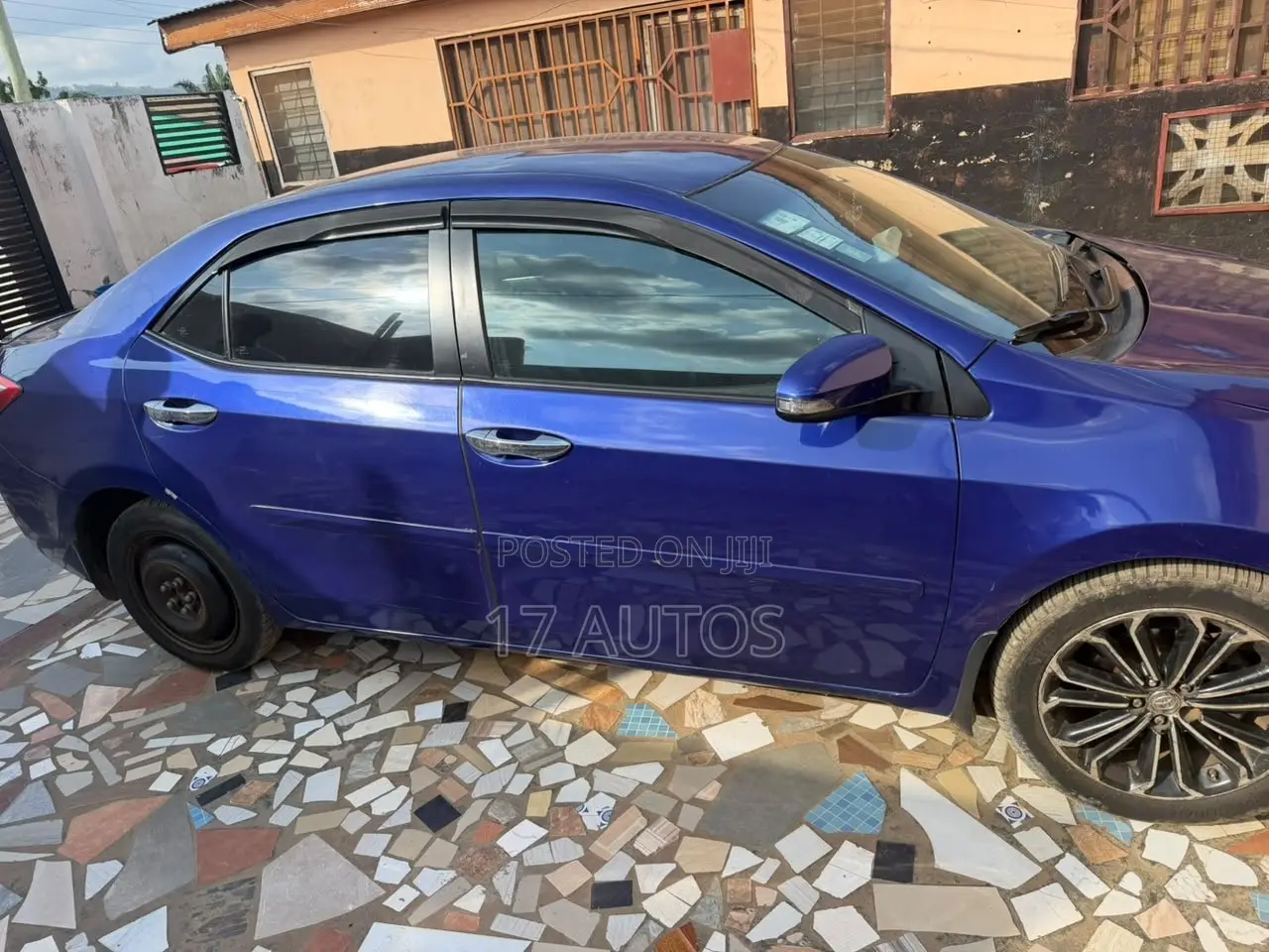 Toyota Corolla LE 4dr Sedan (1.8L 4cyl CVT) 2016 Blue