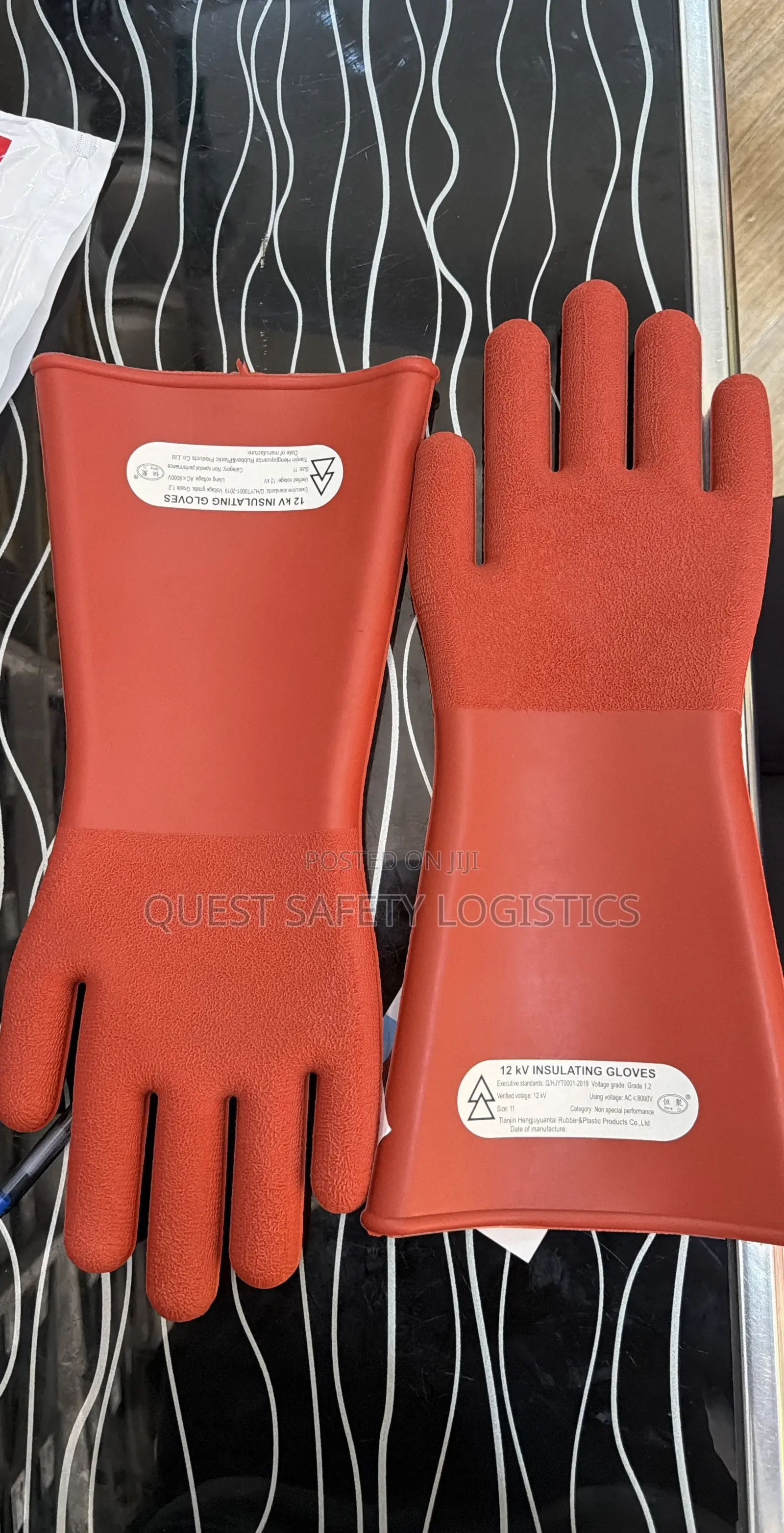 Electival Insulted Gloves