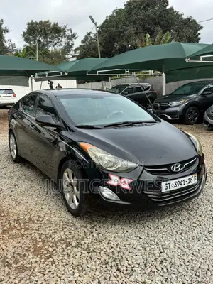 Hyundai Elantra Limited Sedan FWD (1.8L 4cyl 6A) 2013 Black