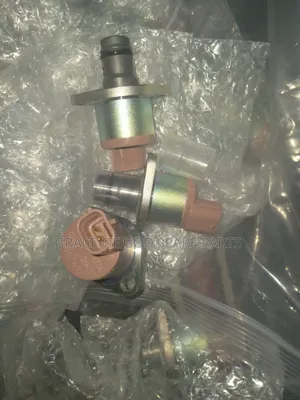 Nissan NP300 Fuel Pressure Regulator Valve Original
