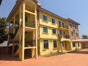 9bdrm Apartment in Community 25 for sale
