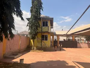 9bdrm Apartment in Community 25 for sale