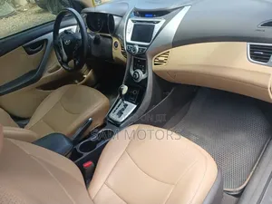 Hyundai Elantra 2013 White