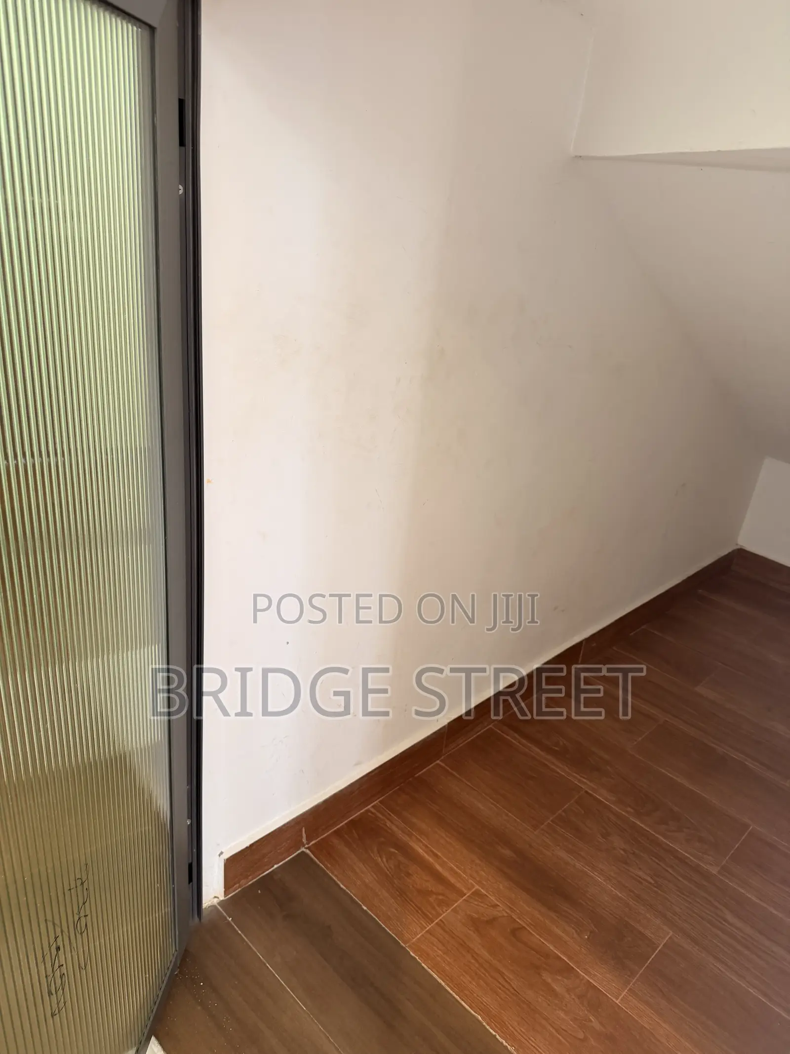2bdrm Apartment in 2809 Court, Nmai-Dzorn for rent