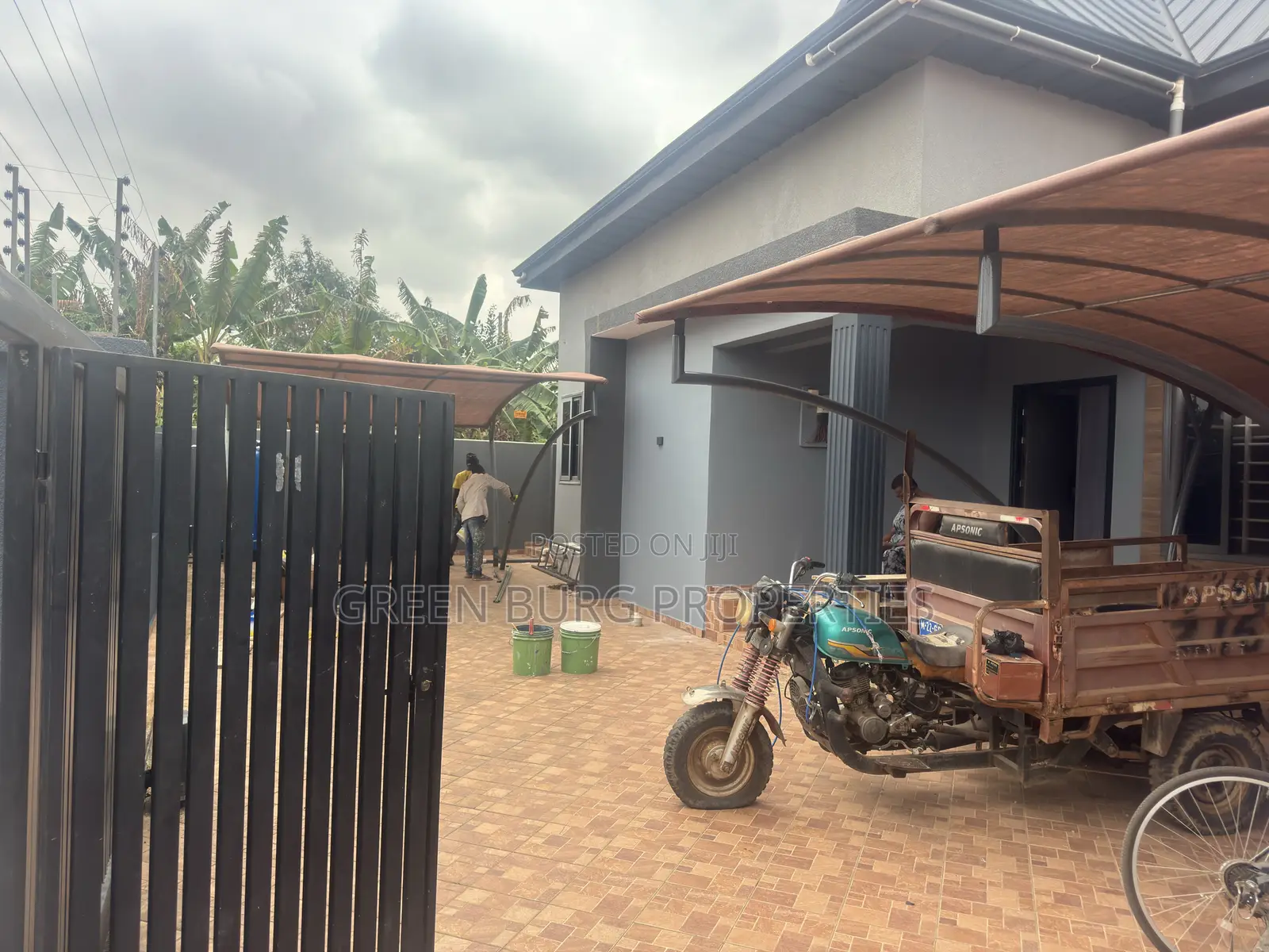 3bdrm House in Green, Oyarifa for rent