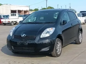 Toyota Vitz 1.3 AWD 3dr 2010 Black