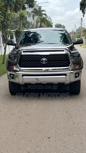 Toyota Tundra 1794 4dr CrewMax 4WD SB (5.7L 8cyl 6A) 2014 Brown