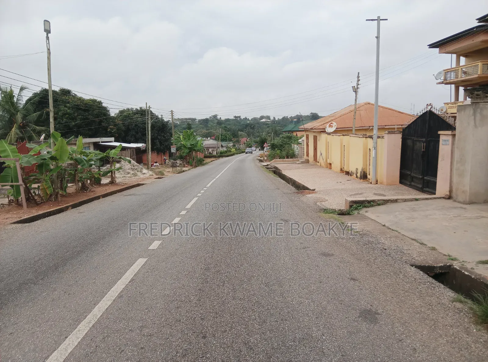 Furnished 8bdrm House in Brother K Estate, Kumasi Metropolitan for sale